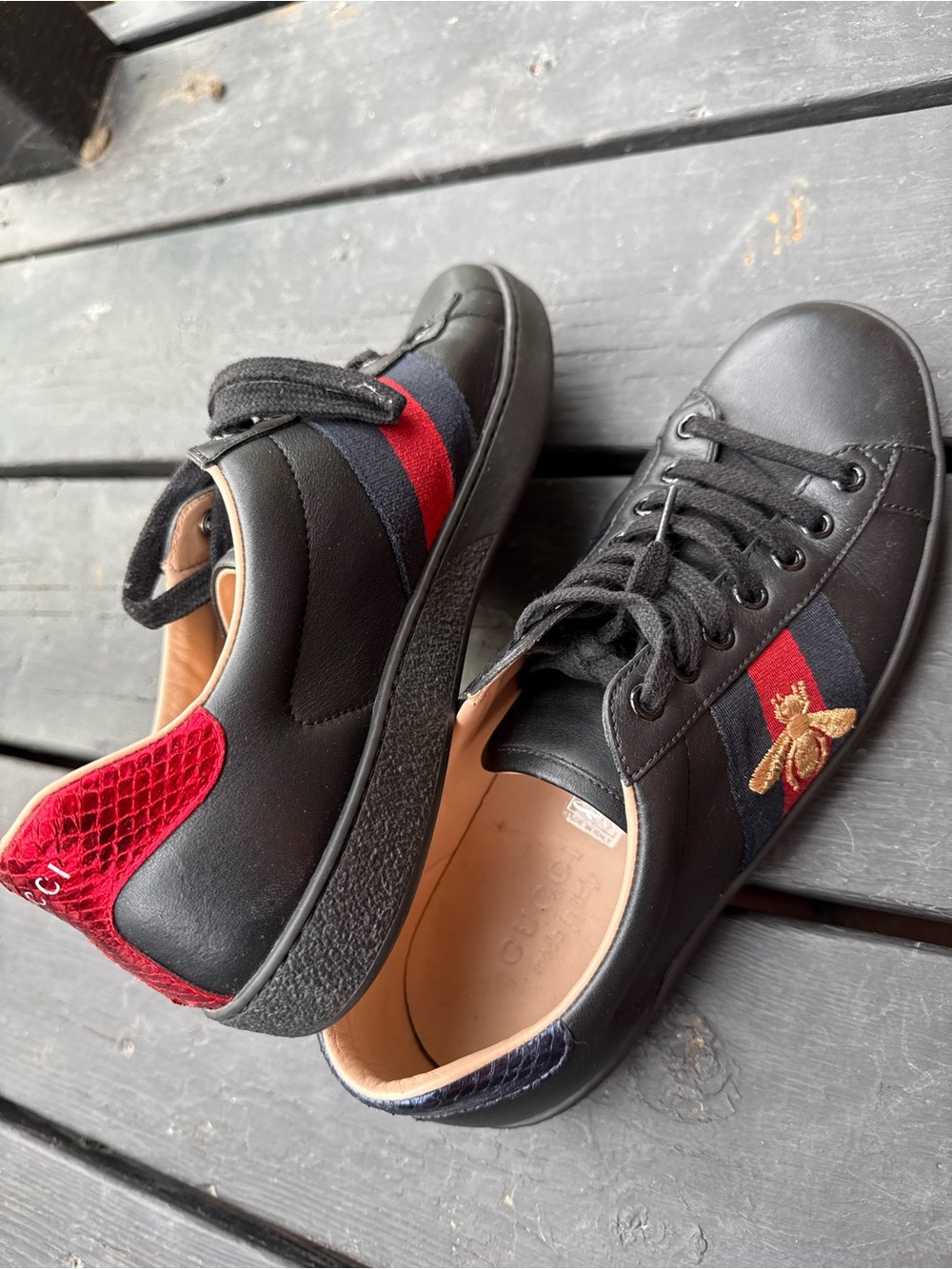 Gucci Ace Embroidered Black Bee Sneaker